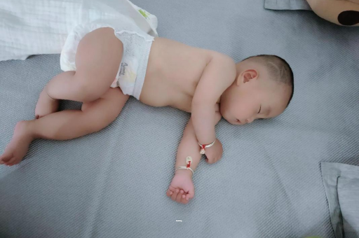 枣阳宝宝咳到吐怎么办